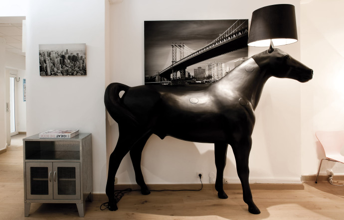 La « Horse lamp » de Front Design (Moooi).