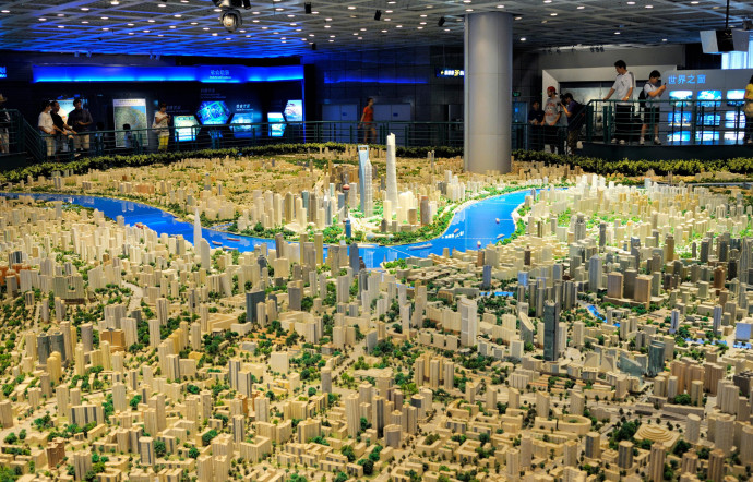 Extraordinaire maquette de la ville de Shanghai, exposée au Shanghai Urban Planning Exhibition Center.