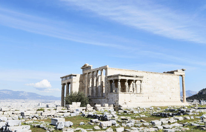 Le Parthénon, vestige de la grandeur du siècle de Périclès, était consacré à Athéna.