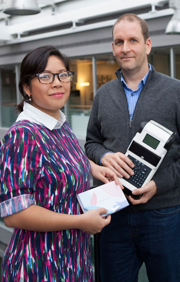 Jessica Ching, cofondatrice d’Eve Medical, et James Fraser, directeur général de Chipcare.
