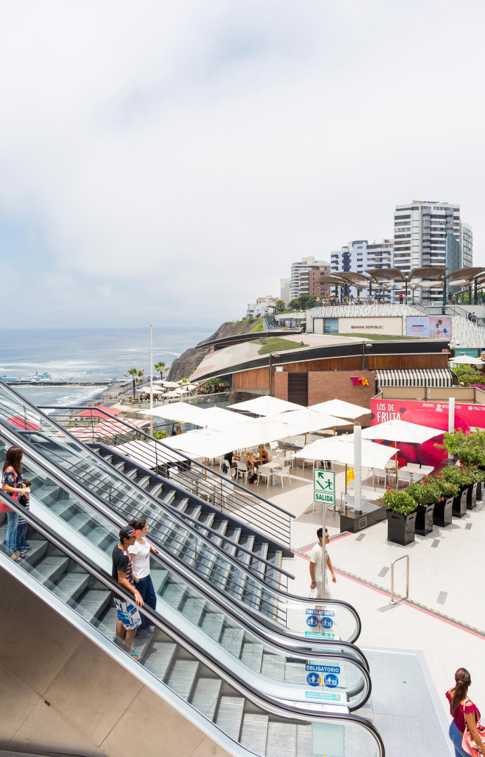 Dernier-né d’une longue série de Malls, Larcomar est le centre névralgique de Lima.