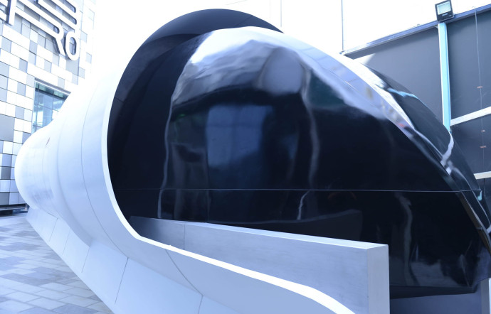Le prototype de rame Hyperloop, dévoilé à Dubaï.