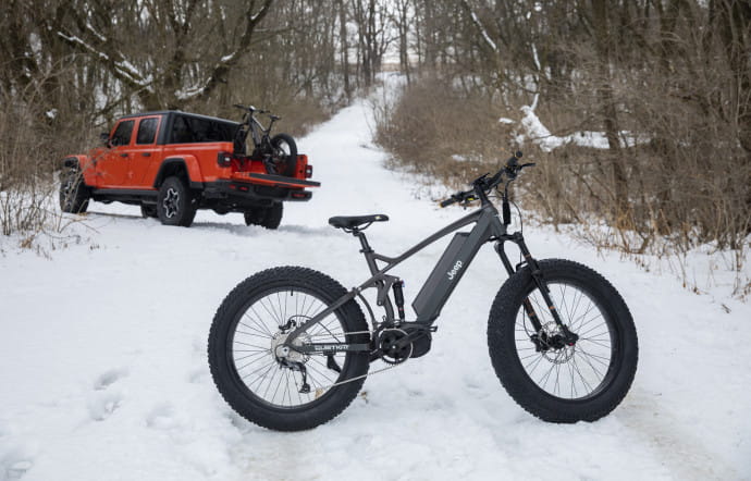Jeep e-Bike : un nouveau vélo électrique (forcément) tout-terrain
