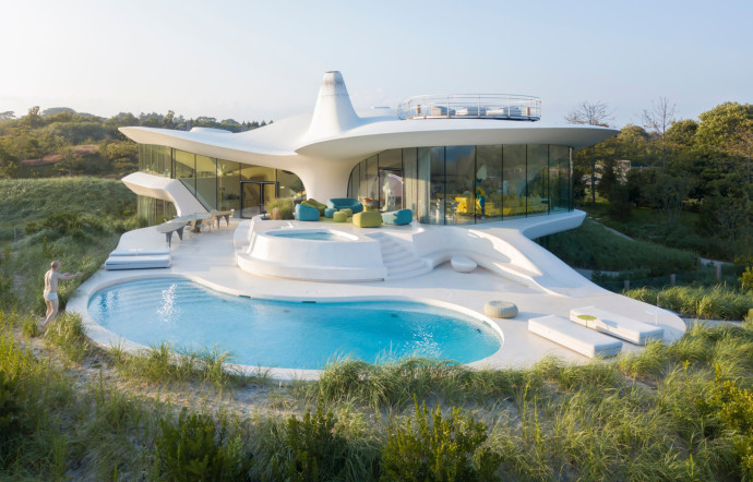 Les architectes américains Diller Scofidio + Renfro ont revisité Blue Dream, une villa moderniste située dans les Hamptons, 2024 - TGL