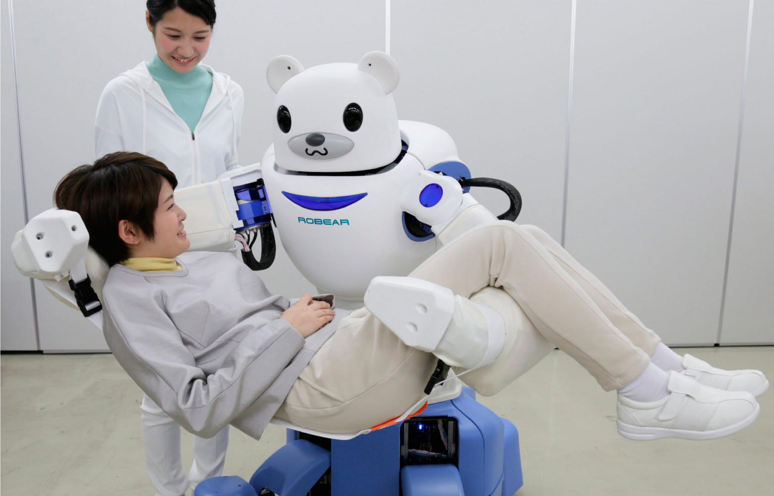 Dans les faits, il s’agirait plutôt d’aides-soignants, comme Hospi, de Panasonic. Ce robot de 120 kg a...