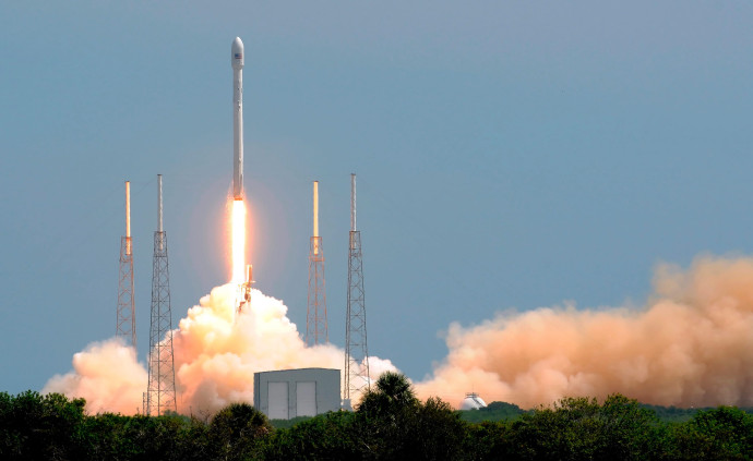 Le lancement de la fusée Falcon 9, à Cape Canaveral, le 3 décembre 2013.