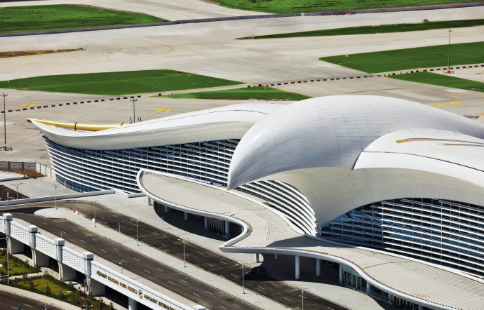 The Good Airport : Ashgabat, luxe, calme et culte de la personnalité