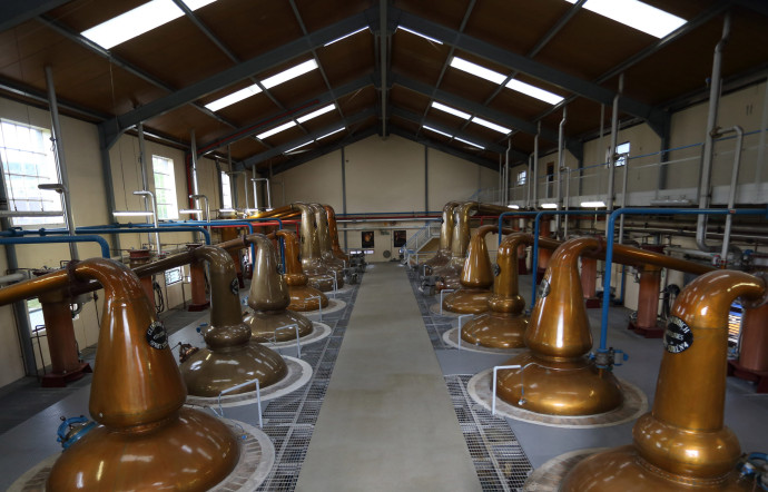 La distillerie Glenfiddich, à Dufftown, appartient toujours à la mythique famille Grant. Le whisky occupe d’ailleurs la majorité de la population de la région, comme au XIXe siècle.