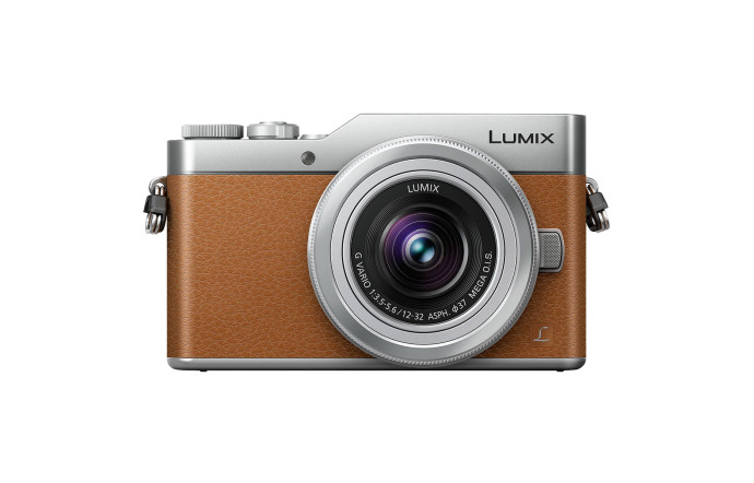 Le nouveau petit appareil photo Lumix GX800 de Panasonic.