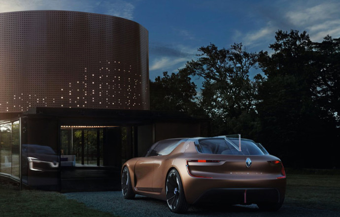 La voiture de demain devrait être électrique et autonome, comme les protos présentés au Salon de Francfort 2017 : Aicon et Elaine de Audi, Fortwo Vision EQ de Smart ou encore Symbioz de Renault, ici.