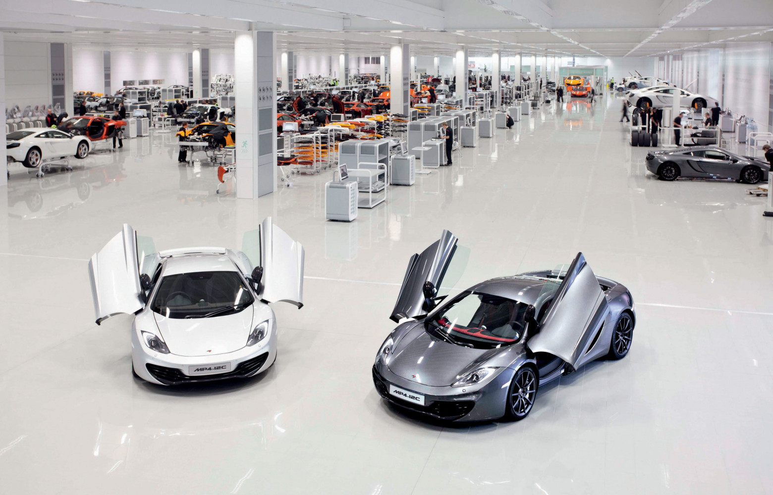 Grande-Bretagne. Le centre de production McLaren, dans le Surrey, a été construit par Norman Foster et inauguré...