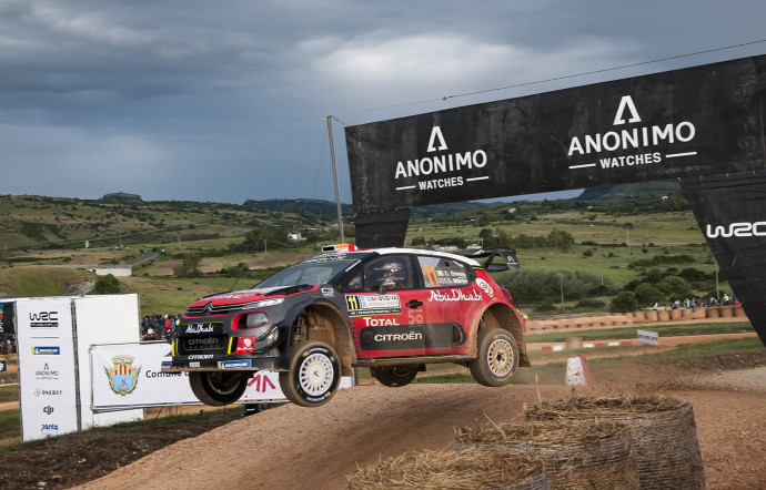 Anonimo, chronométreur officiel du championnat du monde des rallyes (WRC).