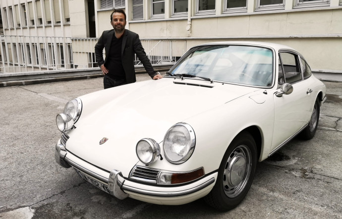 Arnaud Pigounides et sa Porsche rétrofitée.