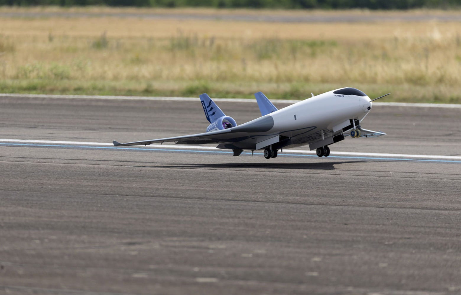 Cela fait près de trois ans qu’Airbus travaille sur le projet MAVERIC, dont le premier vol test...