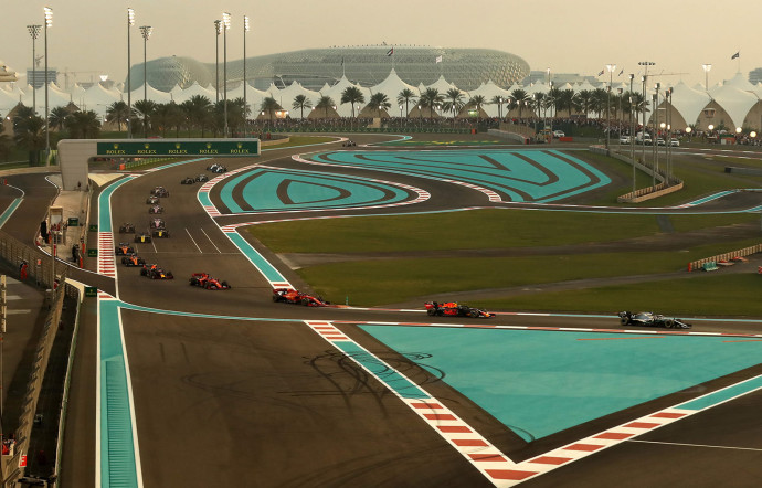 La F1 a pris un virage en direction des pays émergents il y a une quinzaine d’années, à l’exemple du GP d’Abou Dhabi, créé en 2009. – Sports mécaniques : l’horlogerie en pole position