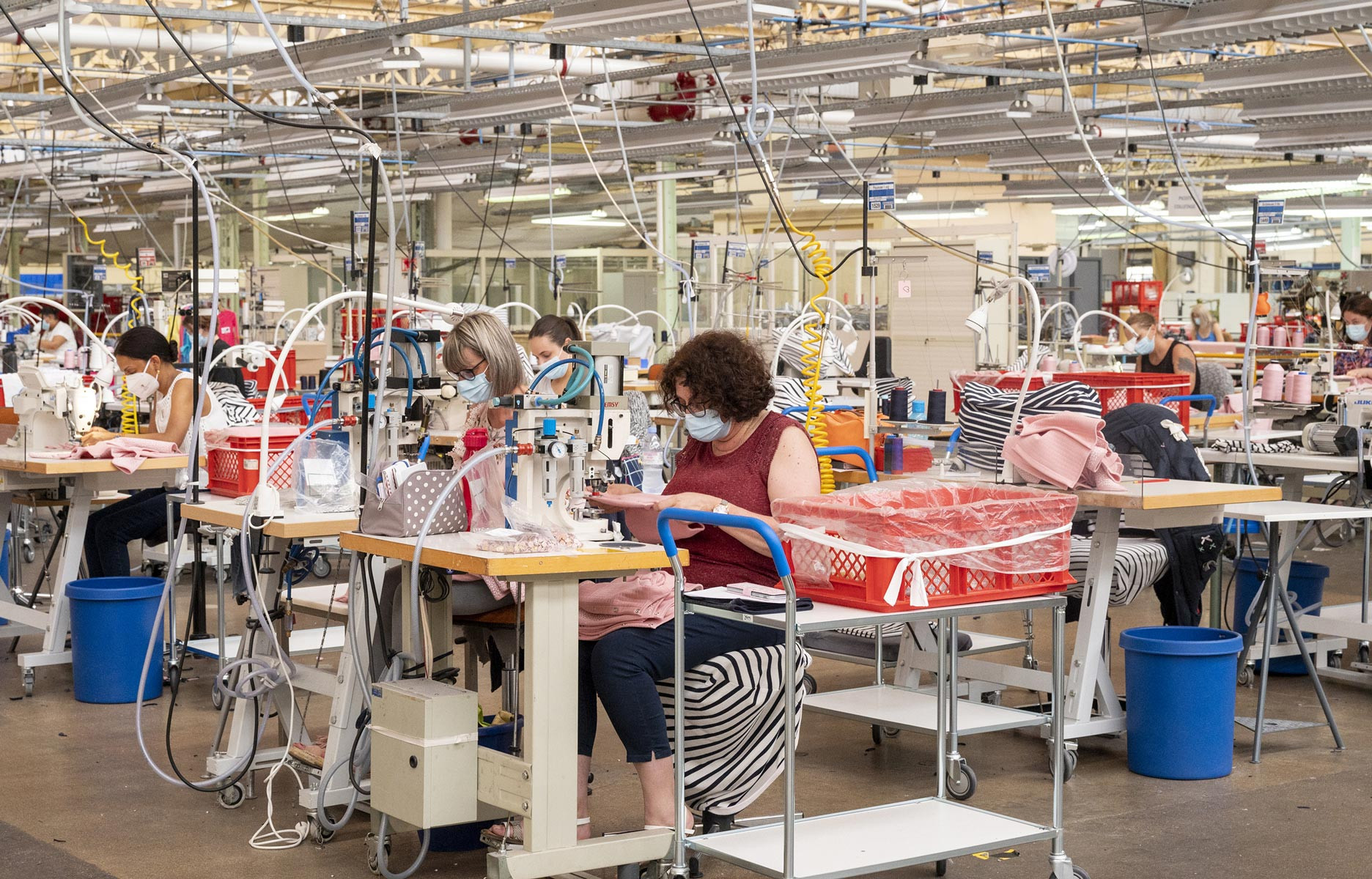 petit bateau visite usine textile vetements bebe 2021 - The Good Life