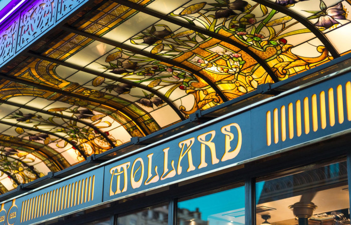 Mollard, fondée en 1895, est l’une des brasseries historiques de Paris.